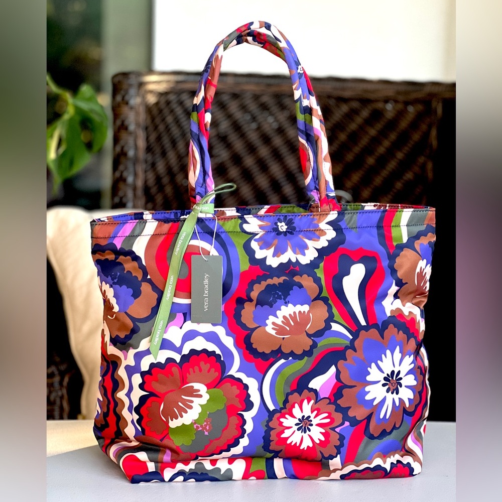 VERA BRADLEY Nylon Floral Bossanova Bold Original tote